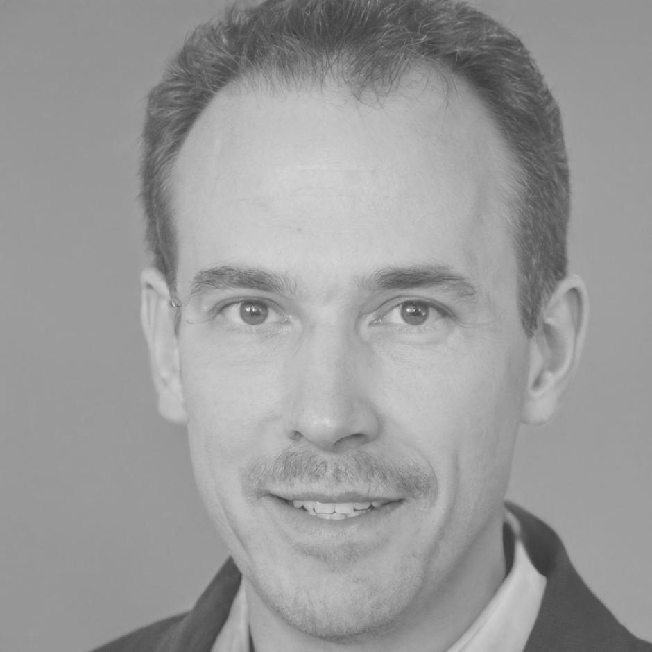 Dr. Marcus Steinberg